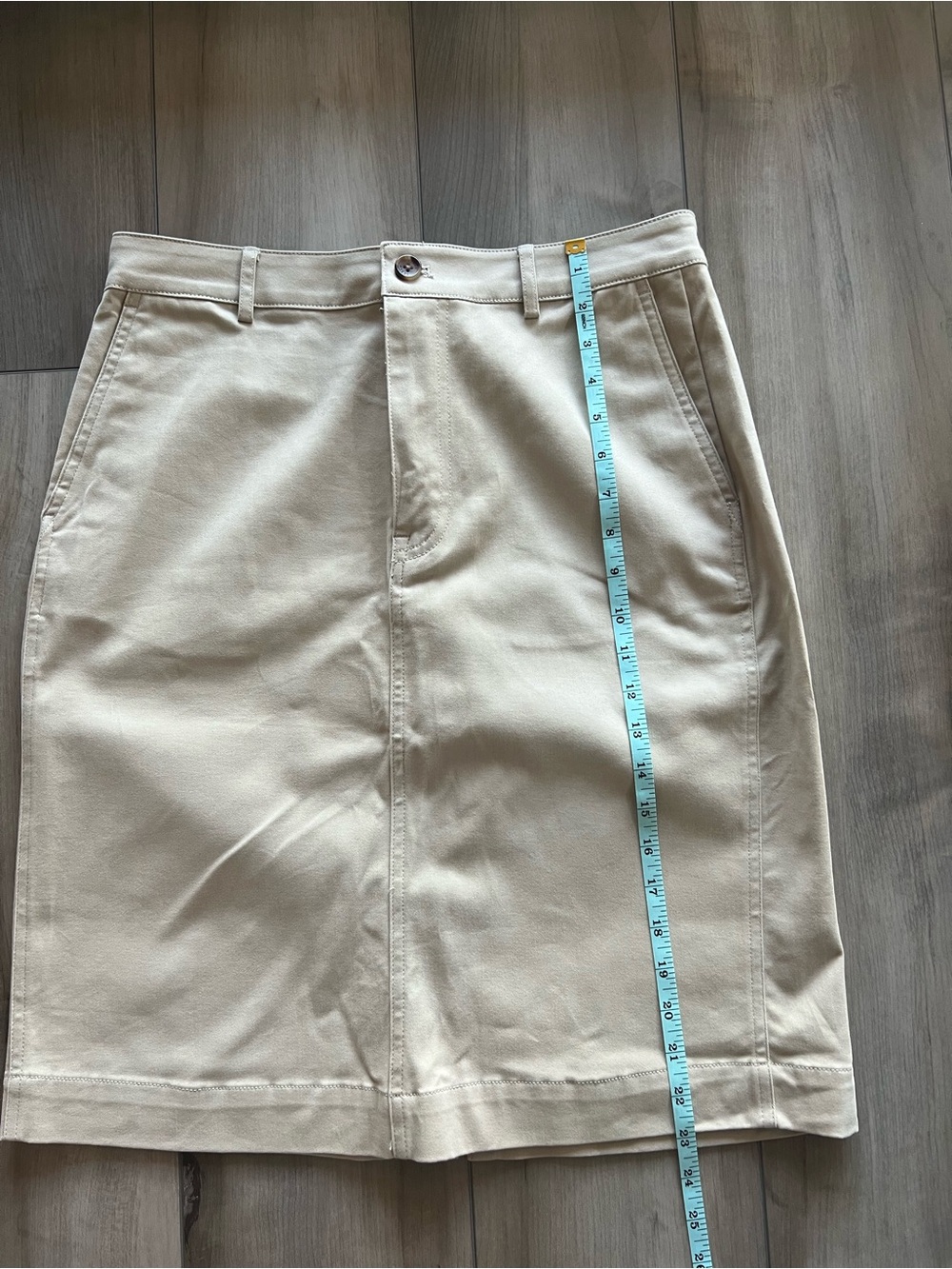 JCREW | Beige Pencil Skirt 📚 - Picture 3 of 7